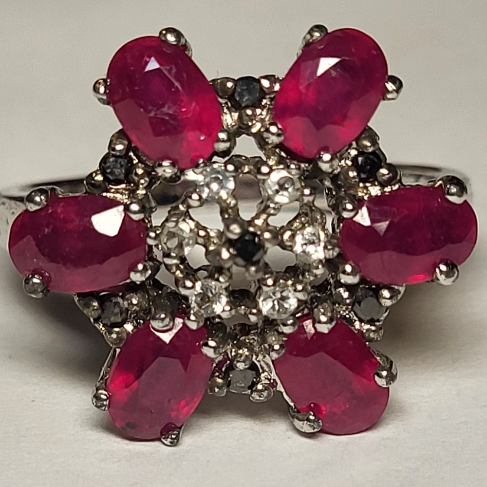 Mahaleo Ruby And White Zircon Sz10 Ring Set In .925 Sterling Silver